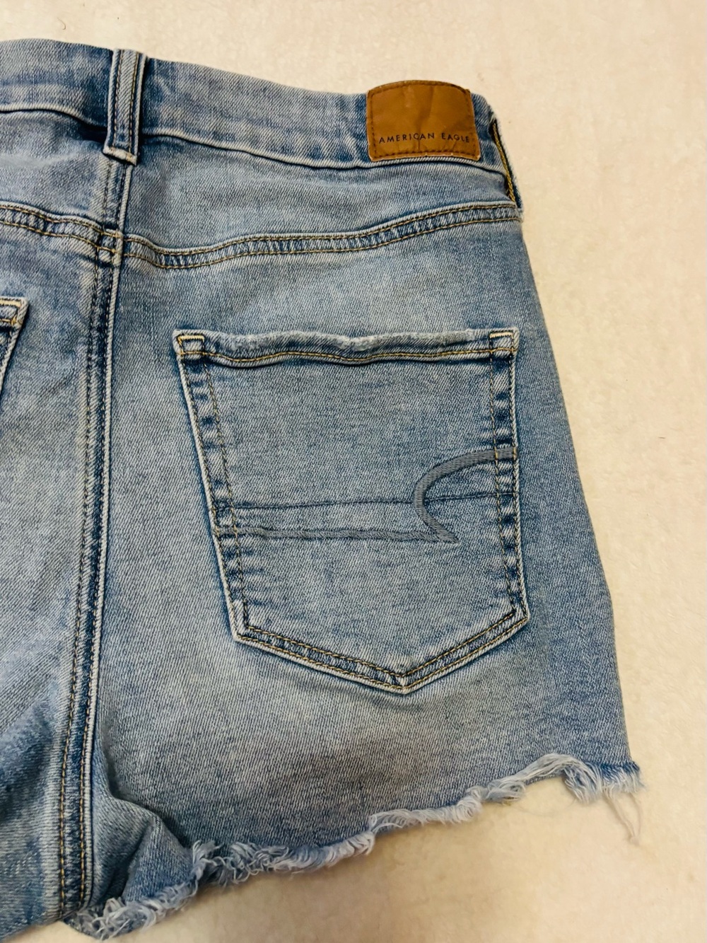 American Eagle Outfitters Distressed Shorts Size 4 EUC - Picture 12 of 13